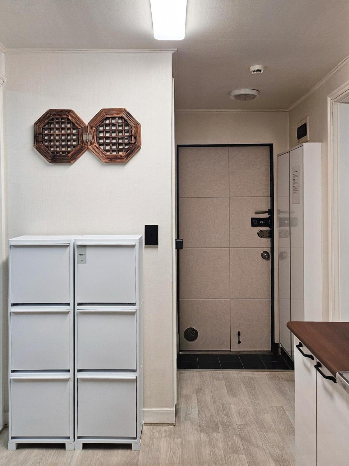 New Open Special Price! Line 2 Bongcheon Station 8 Minutes On Foot, Korean Emotional Accommodation, Gangnam 15 Minutes, Hongdae 20 Minutes, National Station Seoul