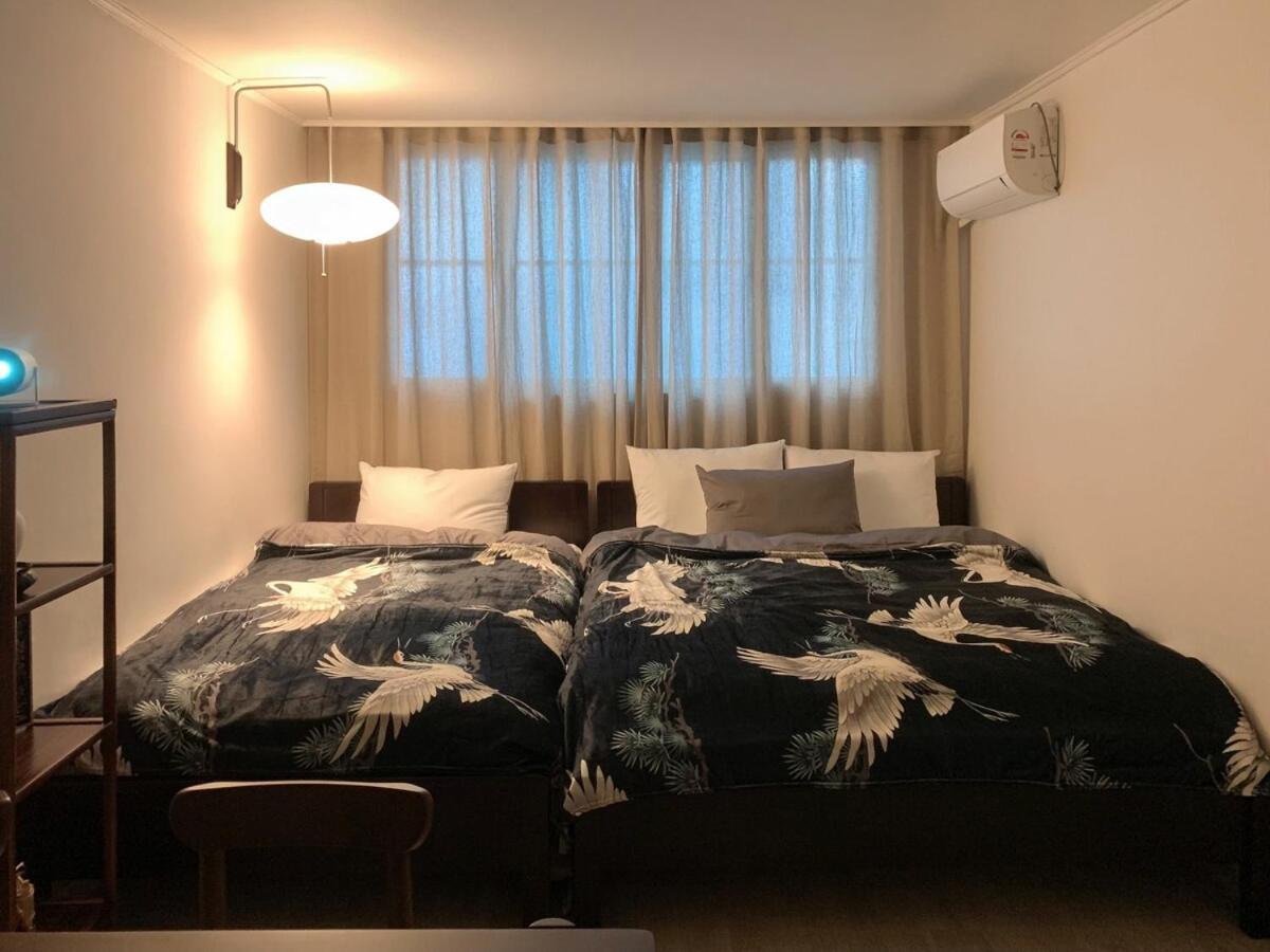 New Open Special Price! Line 2 Bongcheon Station 8 Minutes On Foot, Korean Emotional Accommodation, Gangnam 15 Minutes, Hongdae 20 Minutes, National Station *