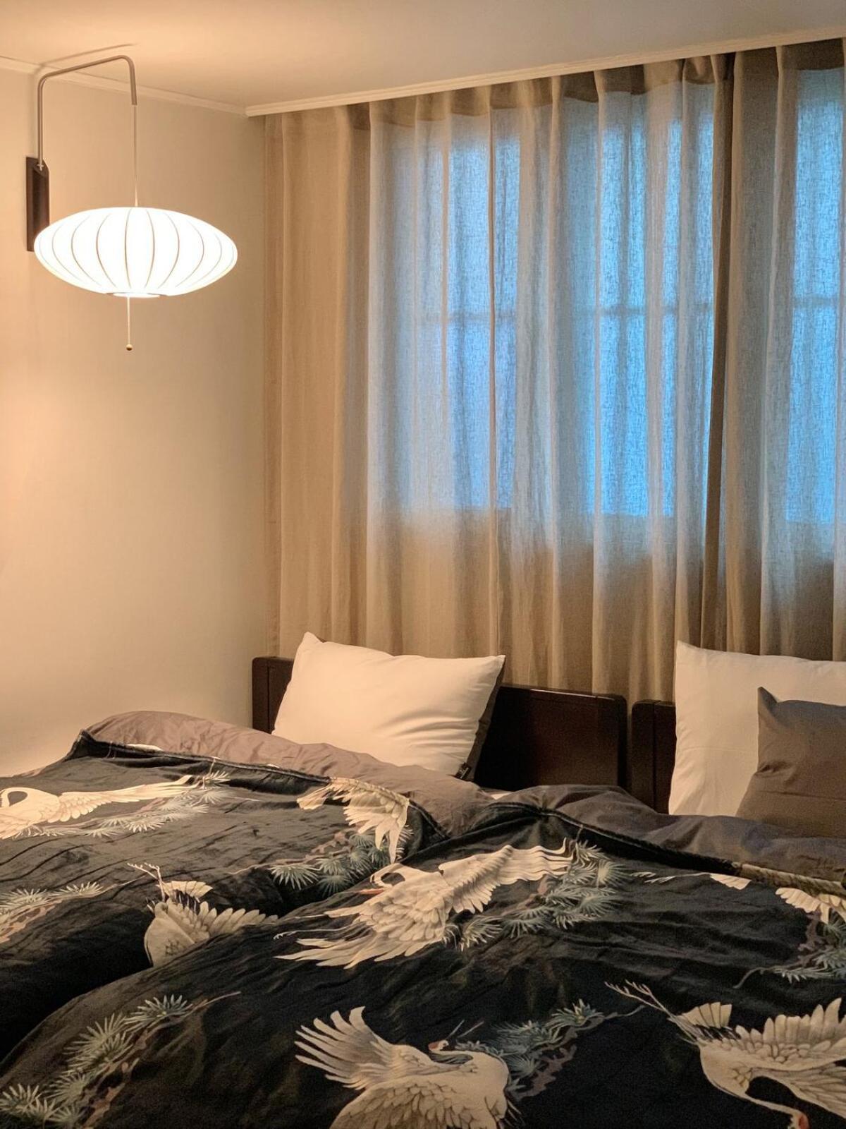 New Open Special Price! Line 2 Bongcheon Station 8 Minutes On Foot, Korean Emotional Accommodation, Gangnam 15 Minutes, Hongdae 20 Minutes, National Station Apartment